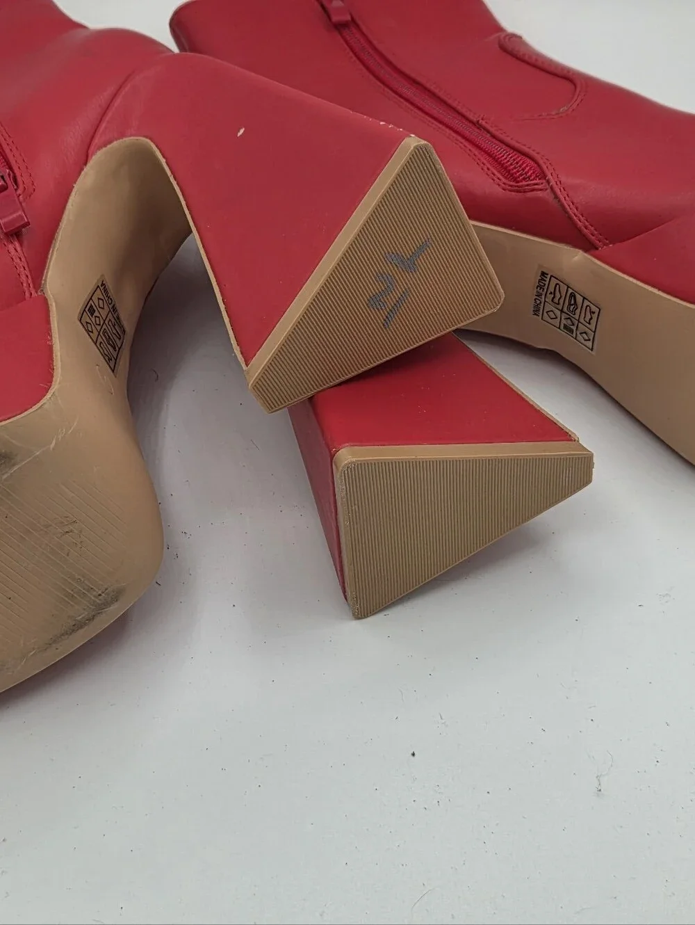 SHEIN Red Platform Wedge Ankle Boots